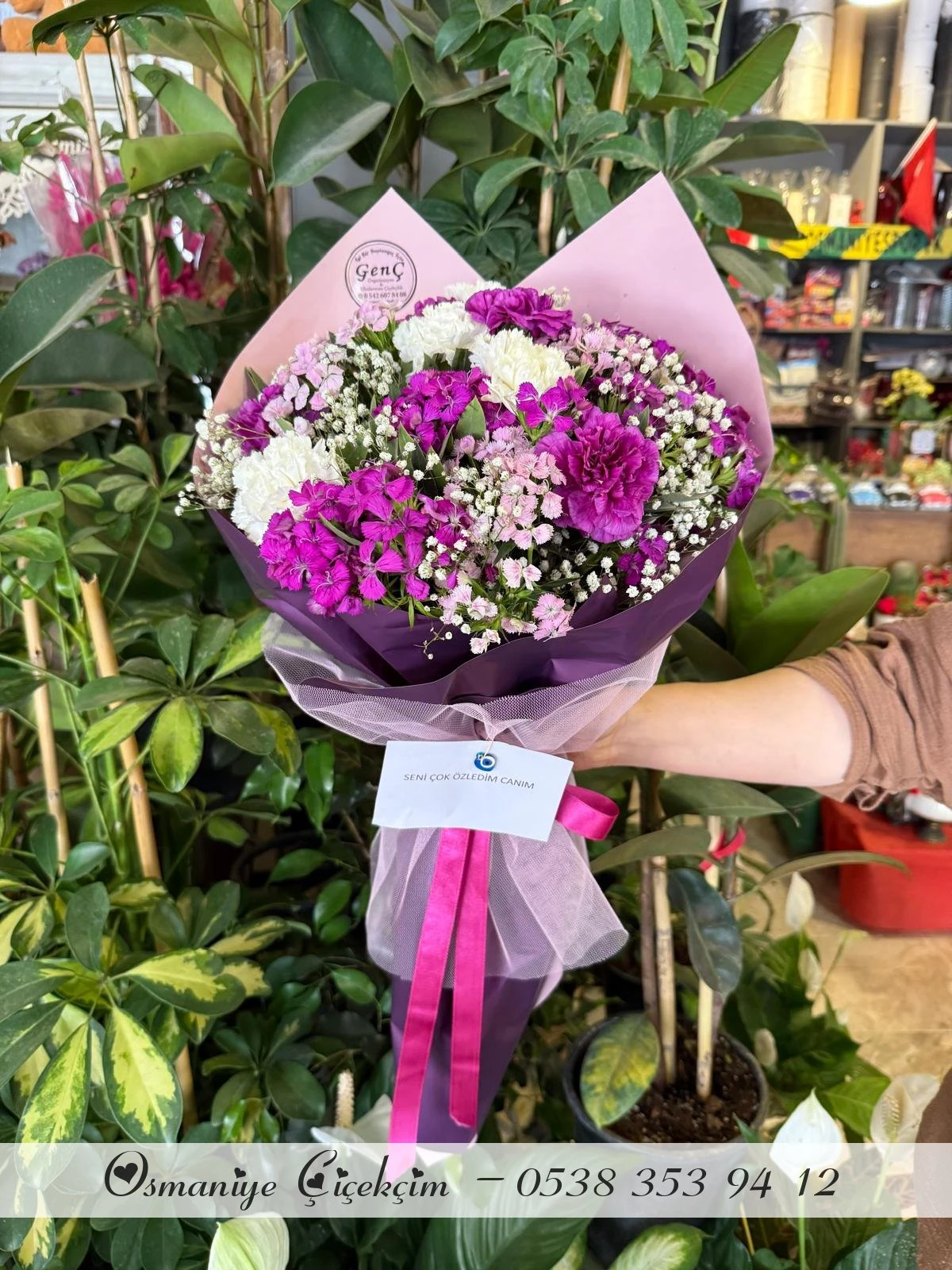 5 Karanfil Hüsnü Yusuflu Buket