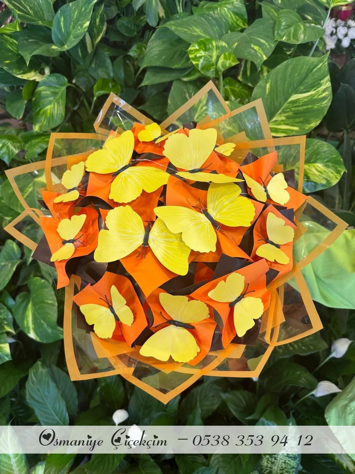 Işıklı Kelebek Buketi