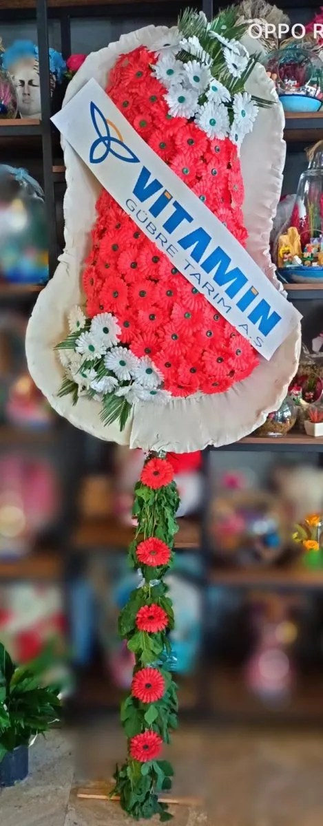 Arajmanlı Kırmızı Beyaz Yapay Çelenk