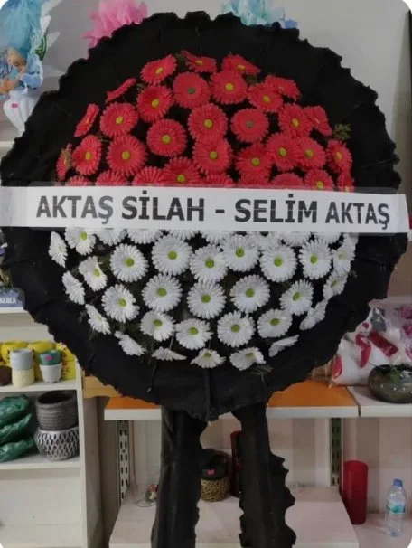 Yapay Cenaze Çelenk